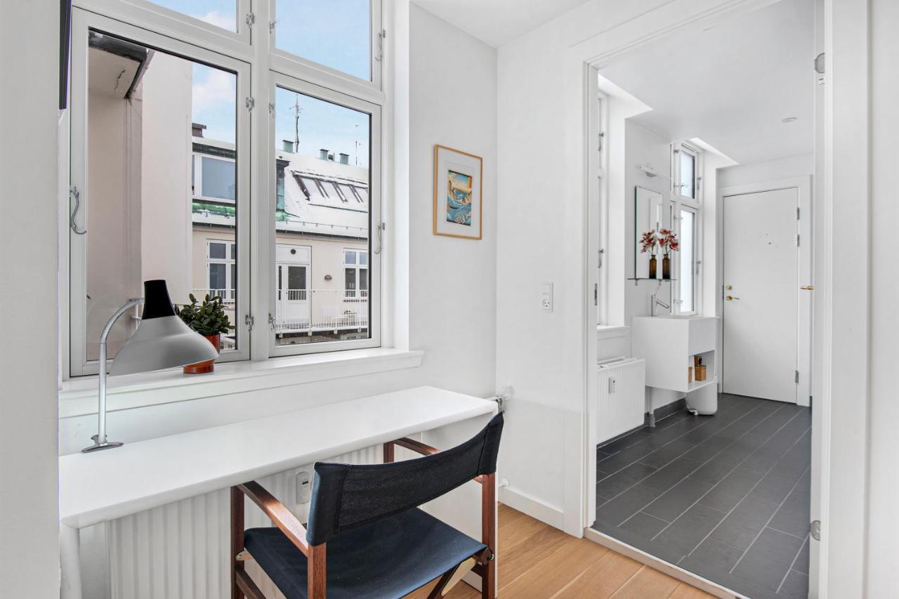 Sanders Monarch - Charming One-Bedroom Apartment With Two Balconies København Ngoại thất bức ảnh